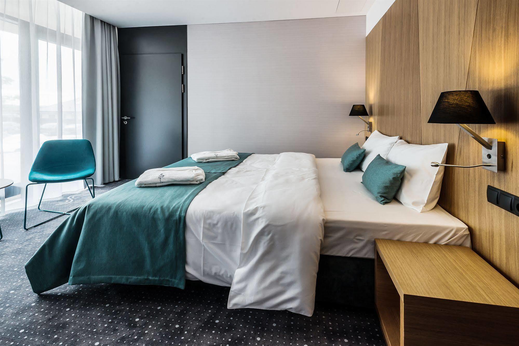 Regatta Hotel Restauracja Spa 포즈난 외부 사진